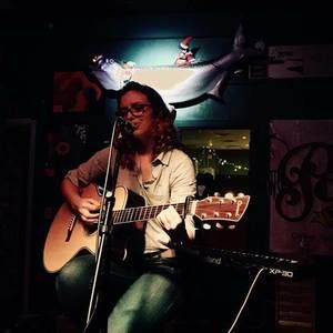 Meet your Posher, Mikelia